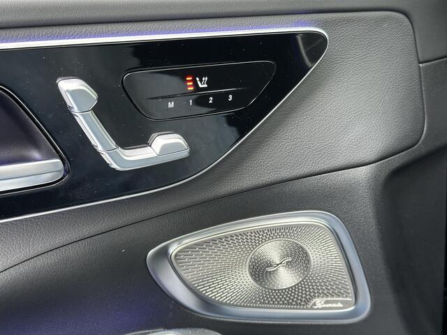 Mercedes-Benz C-KLASSE Estate 180 AMG Line | Premium PLUS | Panoramadak | Burmester® 3D | 360° Camera | Head-up display | Sfeerverlichting | Memorystoelen Verwarmd | Trekhaak | Apple & Android Carplay