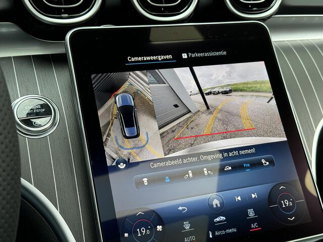 Mercedes-Benz C-KLASSE Estate 180 AMG Line | Premium | Panoramadak | Burmester® 3D | 360° Camera | Sfeerverlichting | Memorystoelen Verwarmd | Apple & Android Carplay
