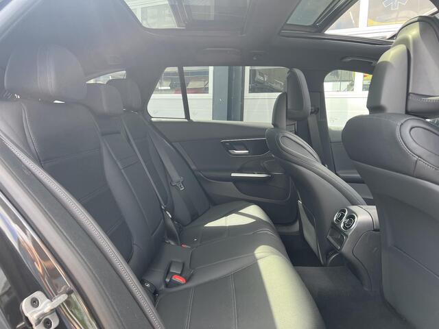 Mercedes-Benz C-KLASSE Estate 180 Luxury Line Mercedes-Benz C Estate 180 Luxury Line | Panoramadak | Privacy Glas Achter | KEYLESS GO Pakket | Apple CarPlay | Android Auto | Elektrisch Verstelbare Voorstoelen + Memory | Dodehoekassistent | Sfeerverlichting | Stoelverwarming | A
