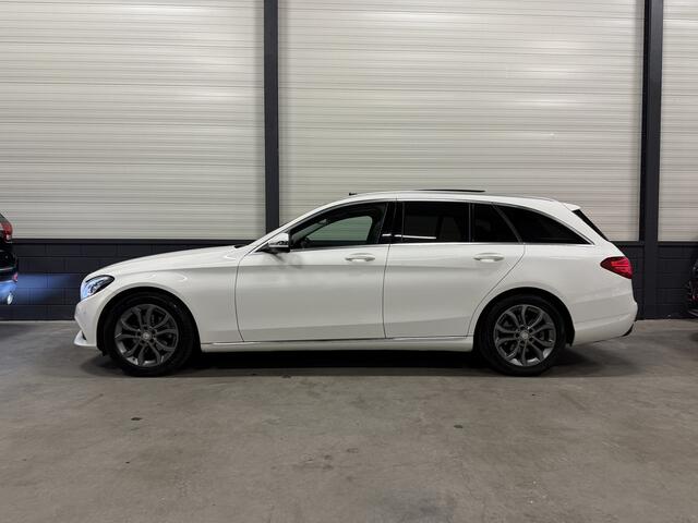 Mercedes-Benz C-KLASSE Estate 180 Edition Aut. PANO/LED/H.LEER SP.STOEL/SFEER/LANE-ASSIST/ELECTR.A.KLEP/NAVI/BLUETOOTH/CRUISE/PRIVACY/PARKEERSENSOREN/NET NIEUWE APK