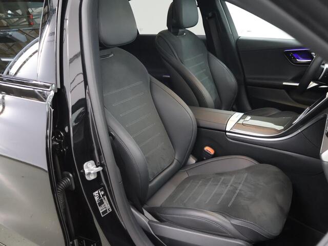 Mercedes-Benz C-KLASSE 300e AMG Line | Premium pakket | Panoramadak | 360 graden camera | Digital Light | Memory stoelen