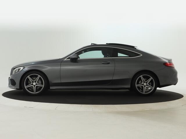 Mercedes-Benz C-KLASSE 180 AMG Sportpakket | Panoramadak | LED Verlichting | Stoelverwarming | Navigatie | Cruise Control |