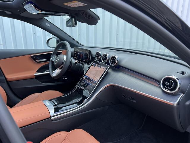 Mercedes-Benz C-KLASSE 300 e | Panoramadak | Distronic | Luxury | Stoelverwarming | Achteruitrijcamera | Sfeerverlichting | Apple & Android Carplay