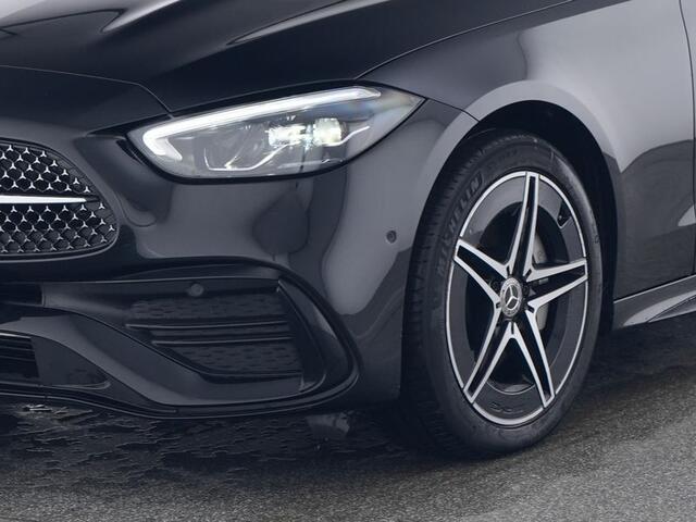 Mercedes-Benz C-KLASSE 300 e AMG Plug-In Hybride | AMG Styling | Night Pakket | Panorama Schuif-Kanteldak | Advanced Soundsystem | Stuur en Stoelverwarming | Inclusief 24 maanden MB Certified garantie voor Europa.