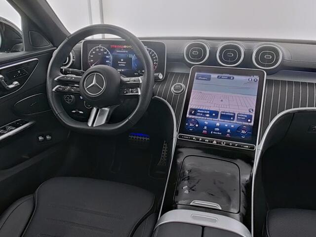 Mercedes-Benz C-KLASSE 300 e AMG Plug-In Hybride | AMG Styling | Night Pakket | Panorama Schuif-Kanteldak | Advanced Soundsystem | Stuur en Stoelverwarming | Inclusief 24 maanden MB Certified garantie voor Europa.