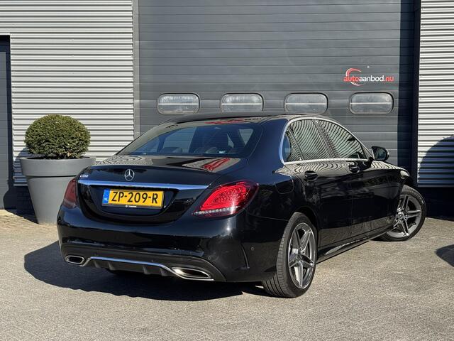 Mercedes-Benz C-KLASSE 180 AMG Business Solution Plus Upgrade Edition | Camera | Sfeerverlichting | Navigatie | 18 Inch Lichtmetalen Velgen |