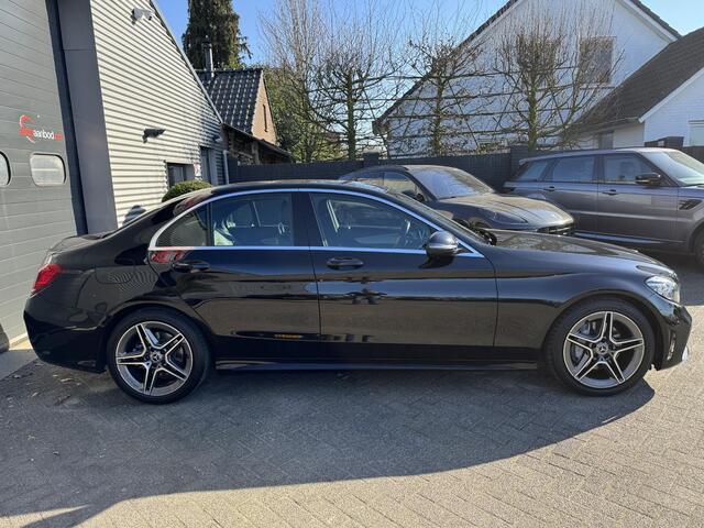 Mercedes-Benz C-KLASSE 180 AMG Business Solution Plus Upgrade Edition | Camera | Sfeerverlichting | Navigatie | 18 Inch Lichtmetalen Velgen |