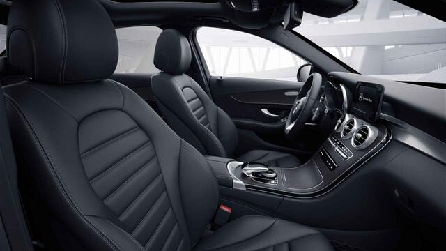 Mercedes-Benz C-KLASSE 180 Premium Pack | Panoramadak | Burmester | Multispaaks velgen |