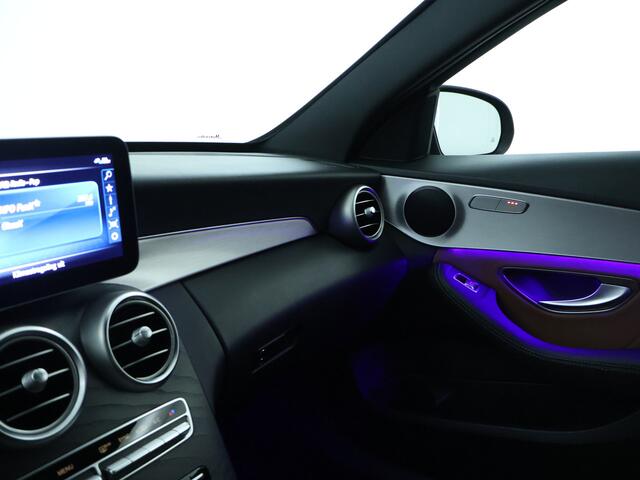 Mercedes-Benz C-KLASSE 180 Business Solution AMG | AMG Line | Night Pakket | Panorama Schuif-Kanteldak | Lederen Bekleding | Dodehoek Assist | Digitaal Dashboard. Inclusief 24 maanden MB Certified garantie voor Europa.