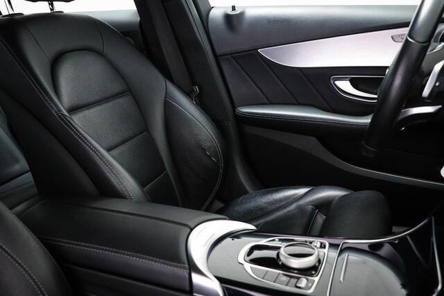 Mercedes-Benz C-KLASSE 180 CDI AMG-Line | LEDER | PARKEER- PACK | LED | NAVI | 19"