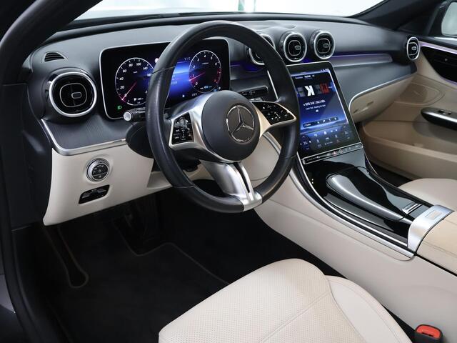 Mercedes-Benz C-KLASSE 180 Luxury Line | Panoramadak | Achteruitrijcamera | Sfeerverlichting | Stoelverwarming |