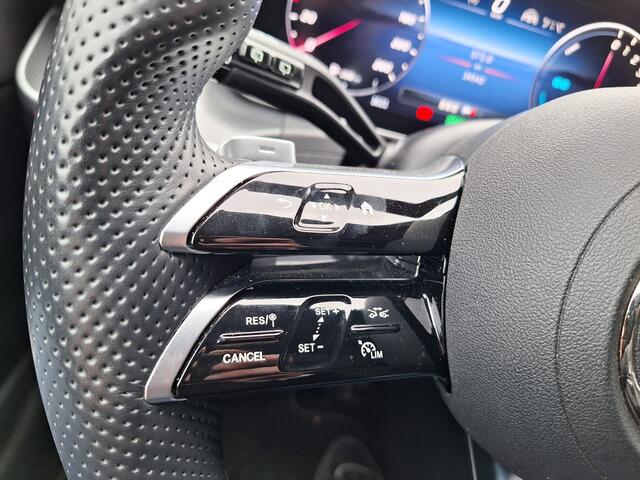 Mercedes-Benz C-KLASSE Estate 300 e AMG Line Plug in Hybrid PHEV | Panodak | Trekhaak af Fabriek | Adaptive Cruise | Elektrische Stoelen met Memory | Carplay | Sfeerverlichting | MBUX | Navigatie | 360 Camera | DAB | Virtual |