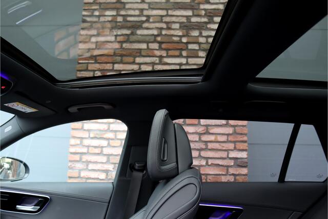 Mercedes-Benz C-KLASSE Estate 300 e AMG Line Aut9 | Panoramadak | Trekhaak | Leder | Dodehoekassistent | Camera | Sfeerverlichting | Stoelverwarming | Advanced Sound System | High Perf. LED |