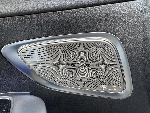 Mercedes-Benz C-KLASSE 300 AMG Line | Camera | Sfeerverlichting | Burmester | Adaptive Cruise Control | Lane Assist |