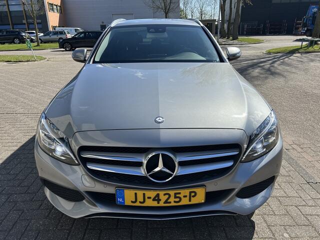 Mercedes-Benz C-KLASSE 180 Lease Edition XENON HALF-LEER STOELVW NAP!