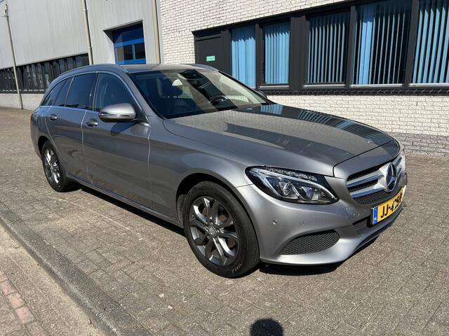 Mercedes-Benz C-KLASSE 180 Lease Edition XENON HALF-LEER STOELVW NAP!