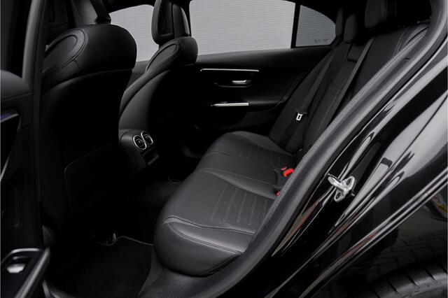Mercedes-Benz C-KLASSE 180 AMG Line Pano Night Leder 19"