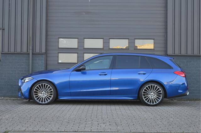 Mercedes-Benz C-KLASSE Estate 180 AMG Line | CAMERA | SFEERVERLICHTING | CARPLAY |