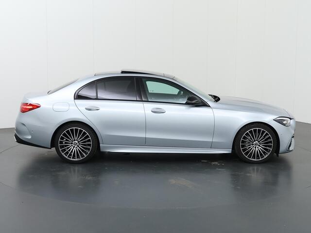 Mercedes-Benz C-KLASSE 180 AMG Line | Panoramadak | Night | Digital Light | 360 camera | Keyless | Memory |