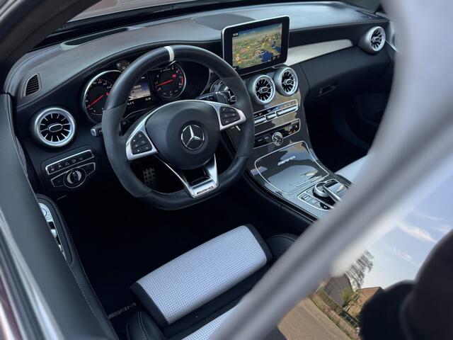 Mercedes-Benz C-KLASSE C63S AMG 610PK STUFE 2 PANO VOL