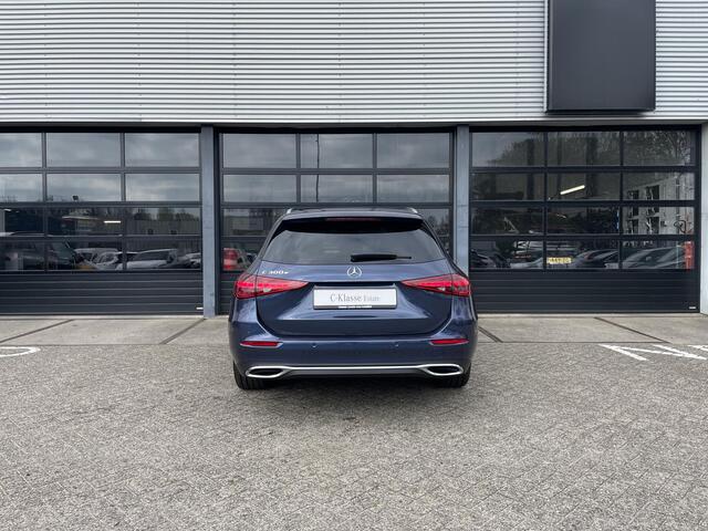 Mercedes-Benz C-KLASSE Estate 300 e Luxury Line | Beige Leder | Winter Pakket | Panoramadak | Trekhaak | DIGITAL LIGHT | DISTRONIC Afstandsassistent | 360° Camera | Stuurverwarming | Apple CarPlay | Android Auto | Elektrisch Verstelbare Stoelen + Memory