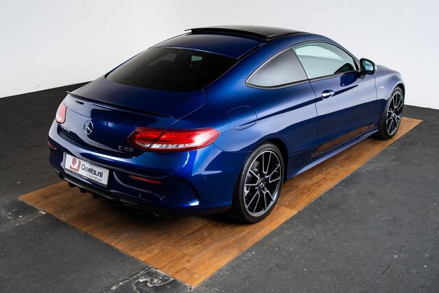 Mercedes-Benz C-KLASSE Coupé AMG 43 4MATIC Trekhaak - Panoramadak - Stoelverwarming voor - Rijassistentiepakket plus - Actieve parkeerassistent - Head Up - Burmester -