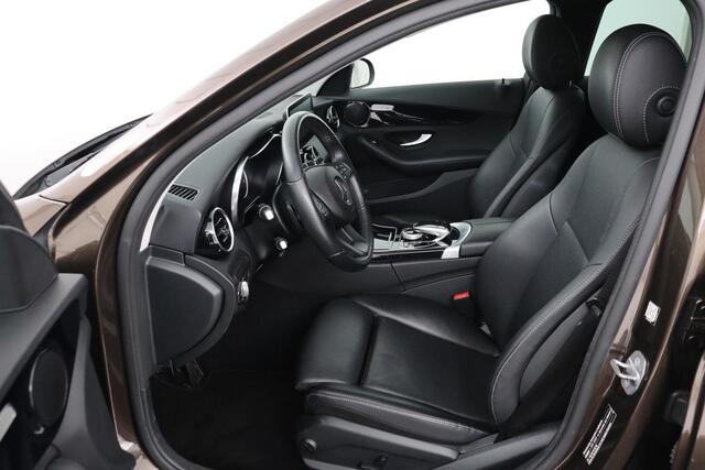 Mercedes-Benz C-KLASSE 220 CDI AMG | Adaptive cruise | Leder | Stoelverwarming | Camera | Full LED | Navigatie | Carplay | Park Assist