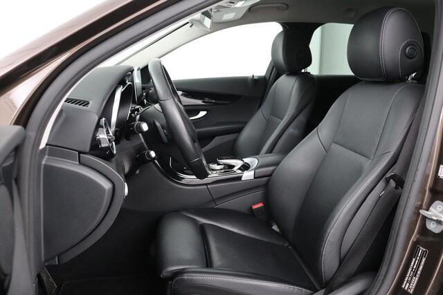 Mercedes-Benz C-KLASSE 220 CDI AMG | Adaptive cruise | Leder | Stoelverwarming | Camera | Full LED | Navigatie | Carplay | Park Assist