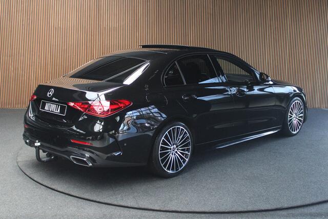 Mercedes-Benz C-KLASSE 180 AMG Line Panodak Leer Camera Nightpack PTS Ambient LM velgen Afneemb. trekhaak