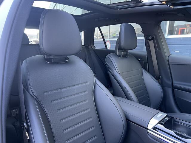 Mercedes-Benz C-KLASSE Estate 180 Business Solution AMG | Night Pakket | Panoramadak | 360° Camera | Dodehoekassistent | Sierdelen Hout Aluminium Lines Zwart | Elektrisch Verstelbare Stoelen + Memory | Apple CarPlay | Android Auto | Sfeerverlichting