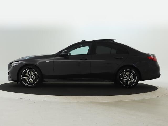 Mercedes-Benz C-KLASSE 300 e Business Solution AMG | Trekhaak | Nightpakket | Parkeerpakket met achteruitrijcamera | Dodehoekassistent | Antidiefstalpakket GUARD 360° Plus | KEYLESS GO | Memorypakket | Verwarmde stoelen vooraan |