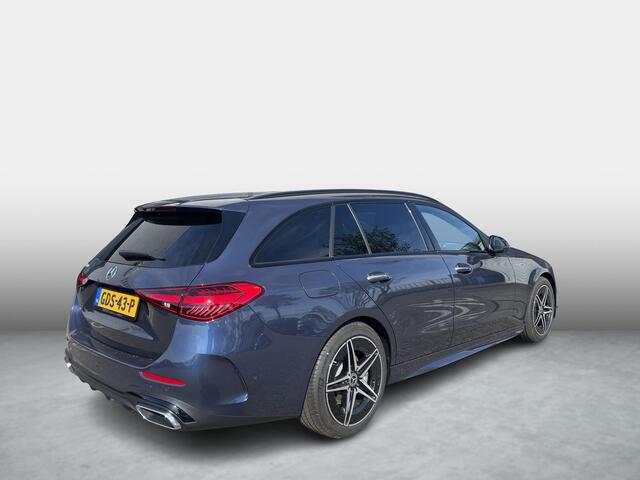 Mercedes-Benz C-KLASSE Estate 200 AMG Line | Nightpakket | Panoramadak | Winterpakket | Rijassistentiepakket Plus | 360° Camera | Burmester® 3D | Head-up display | Memorystoelen Verwarmd | Trekhaak | Sfeerverlichting | Apple & Android Carplay | Showmodel