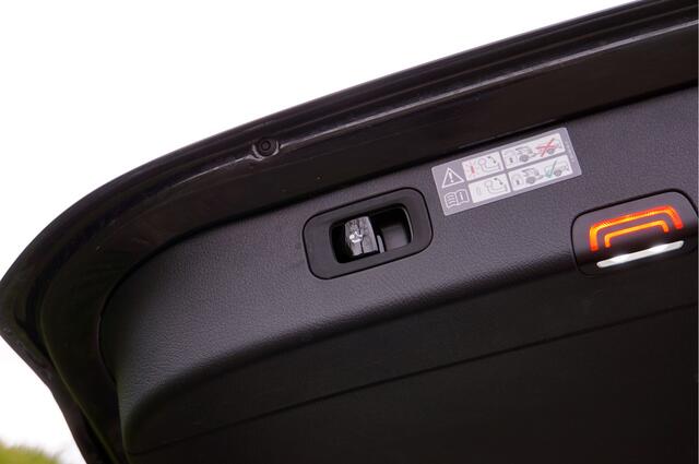Mercedes-Benz C-KLASSE Estate C 300 e Estate AMG Line | Pano Trekhaak Memory 360 Camera Keyless