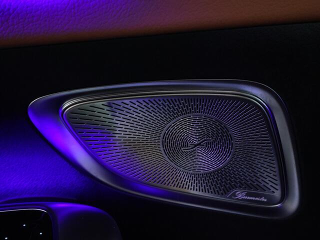 Mercedes-Benz C-KLASSE Estate 300 e AMG Plug-In Hybride | Night Pakket | Panorama Schuif-Kanteldak | Burmester® 3D-Surround-Soundsystem | DC Laden | Distronic | Inclusief 24 maanden MB Certified garantie voor Europa.
