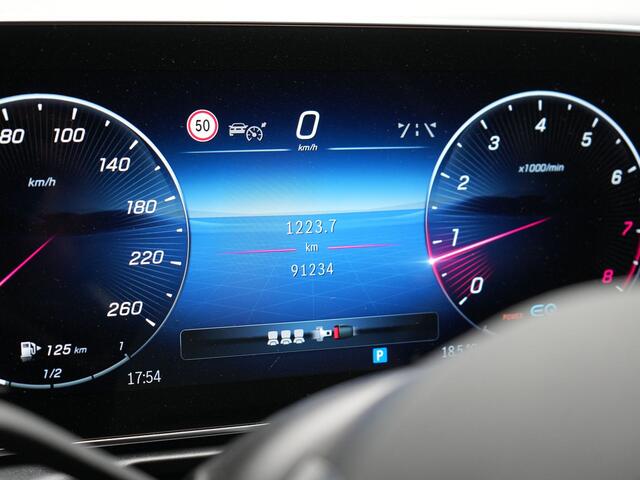 Mercedes-Benz C-KLASSE Estate 180 AMG 9G-Tronic | Adaptive Cruise | Sport Leder Verwamd | Camera| Navi Full Map | Virtual | Apple Carplay |