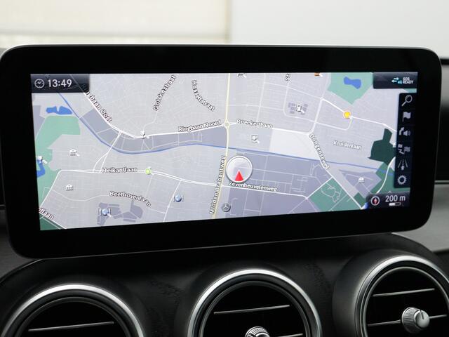 Mercedes-Benz C-KLASSE Cabrio 200 Premium Plus Pack | 5 spaaks lichtmetalen velgen | Navigatie | Parking support met Camera achter | Louwman Basispakket met 1 jaar Bovag Garantie.