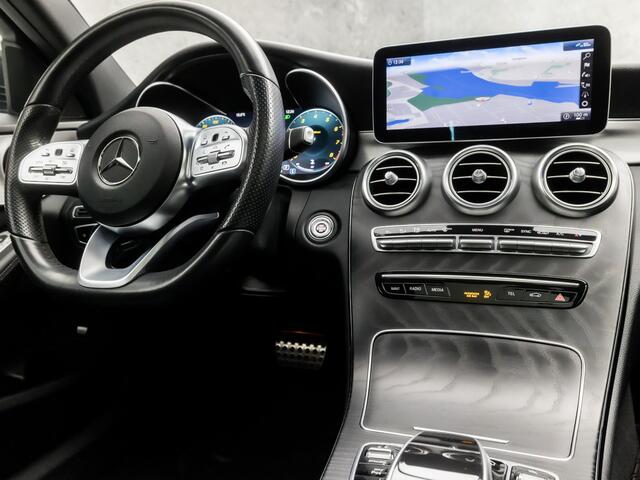 Mercedes-Benz C-KLASSE Estate 180 AMG Sport 157Pk Automaat (PANORAMADAK, DIGITAL COCKPIT, APPLE CARPLAY, LEDER/ALCANTARA, STOELVERWARMING, ELEK SPORTSTOELEN, CAMERA, GETINT GLAS, KEYLESS, DAB+, NIEUWSTAAT)