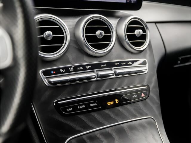Mercedes-Benz C-KLASSE Estate 180 AMG Sport 157Pk Automaat (PANORAMADAK, DIGITAL COCKPIT, APPLE CARPLAY, LEDER/ALCANTARA, STOELVERWARMING, ELEK SPORTSTOELEN, CAMERA, GETINT GLAS, KEYLESS, DAB+, NIEUWSTAAT)