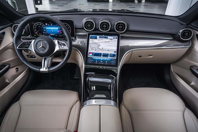 Mercedes-Benz C-KLASSE Estate 180 Luxury Line | Panoramaschuifdak | Getint glas | Elec verstelbare stoelen incl geheugen | Premium sfeerverlichting