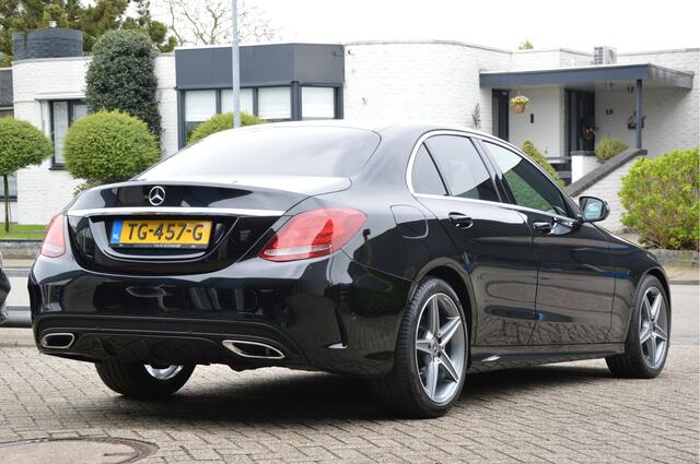 Mercedes-Benz C-KLASSE 180 AMG-LINE | LED | LEDER | CAMERA | ALARM | STOELVERW | ENZ