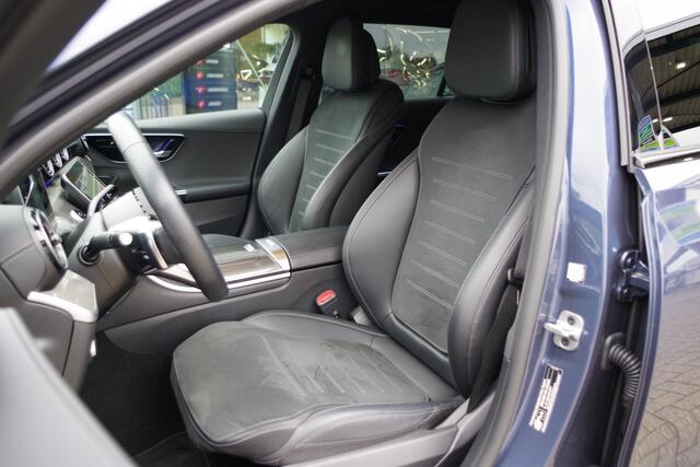 Mercedes-Benz C-KLASSE Estate 300 e 313 PK AMG Line PHEV, Leder-Alcantara, Camera, Sfeerverlichting, Burmester, Carplay