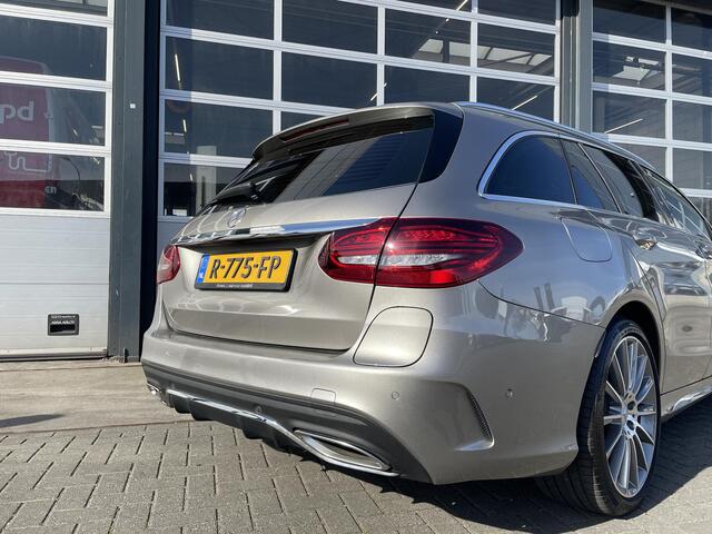 Mercedes-Benz C-KLASSE Estate 300 e AMG | Panoramadak | Trekhaak | Dodehoek | Multibeam LED | Lane Assist