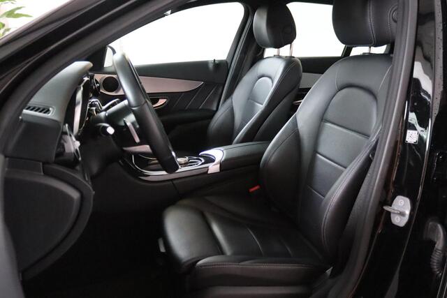 Mercedes-Benz C-KLASSE 180 AMG-line, Volleder, Cruise Control, Navigatie, Bluetooth, LED