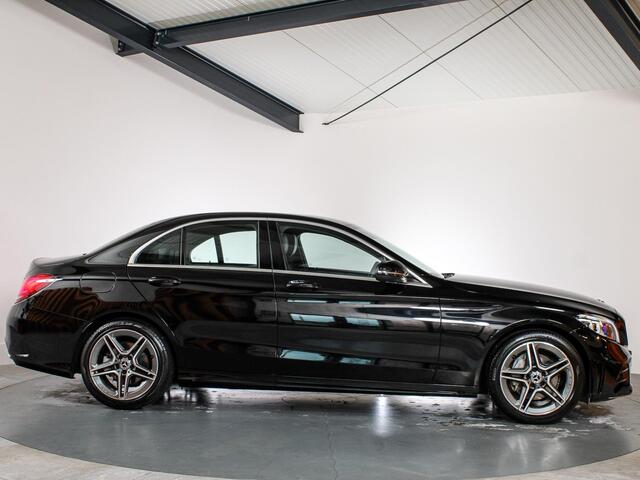 Mercedes-Benz C-KLASSE 180 AMG-line, Volleder, Cruise Control, Navigatie, Bluetooth, LED