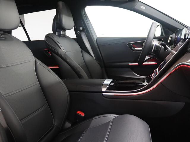 Mercedes-Benz C-KLASSE Estate 180 AMG Line | Nightpakket | 19-Inch | Panoramadak | Apple Car Play | Massagestoelen | Stoelventilatie + -verwarming