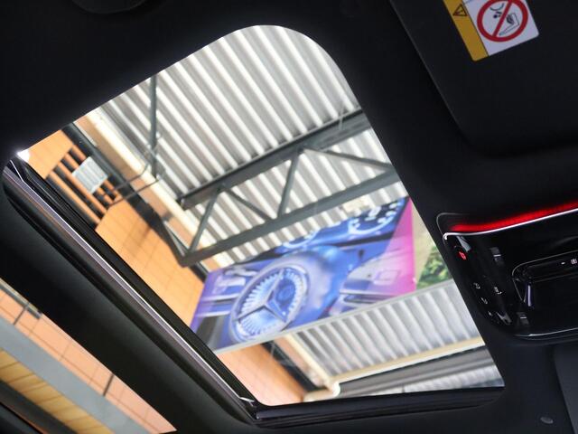 Mercedes-Benz C-KLASSE Estate 180 AMG Line | Nightpakket | 19-Inch | Panoramadak | Apple Car Play | Massagestoelen | Stoelventilatie + -verwarming