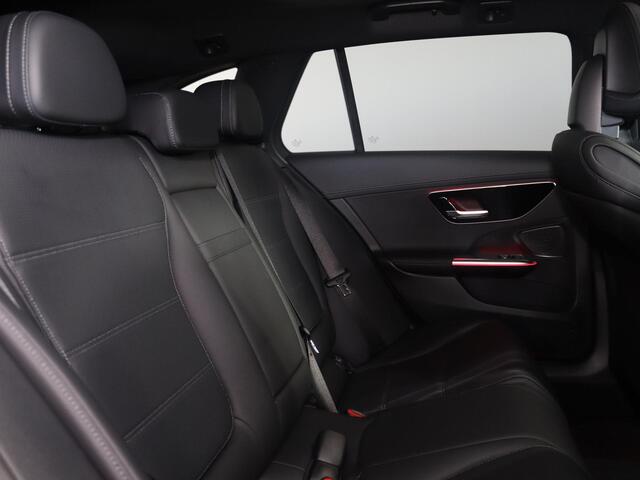 Mercedes-Benz C-KLASSE Estate 180 AMG Line | Nightpakket | 19-Inch | Panoramadak | Apple Car Play | Massagestoelen | Stoelventilatie + -verwarming