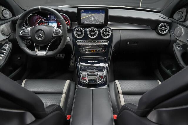 Mercedes-Benz C-KLASSE C63S AMG 510pk |carbon exterieur|pano|schaalstoelen|Burmester|memory|HUD|camera|elek. achterklep|interieur parfum|DAB|19"|
