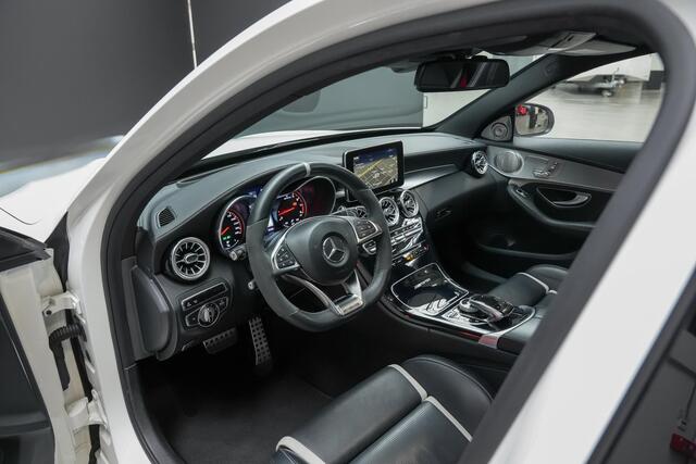 Mercedes-Benz C-KLASSE C63S AMG 510pk |carbon exterieur|pano|schaalstoelen|Burmester|memory|HUD|camera|elek. achterklep|interieur parfum|DAB|19"|