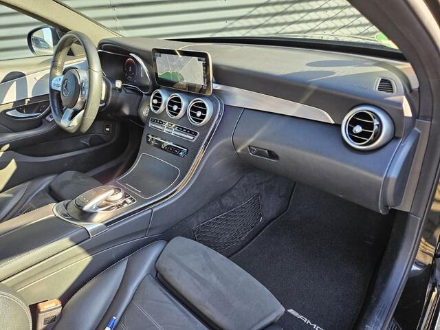 Mercedes-Benz C-KLASSE Estate 180 Business Solution AMG Plus Upgrade Edition | Multibeam LED | Virtual | Apple Carplay | Afneembare Trekhaak | Alcantara Sportstoelen Verwarmd | Sfeerverlichting | Camera | 18"L.M |